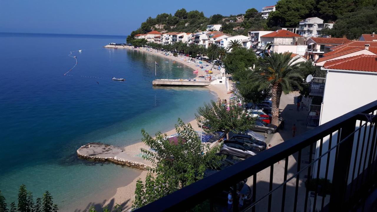 Beachfront Comfort Apartments Sinajko Podgora Bagian luar foto